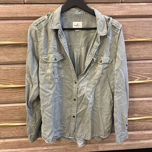 Utility button up